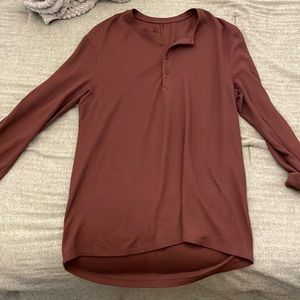Lululemon Athletica Maroon Men’s Fundamental Long Sleeve Shirt Henley Large